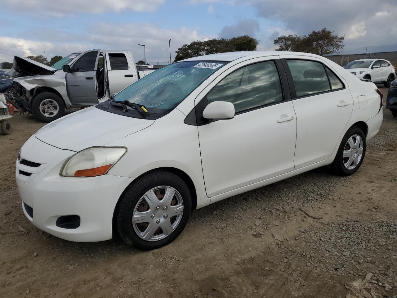 2008 Toyota Yaris - Image 1