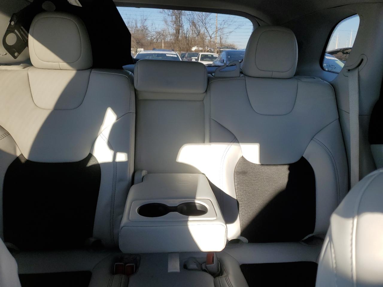 2020 Jeep Grand Cherokee - Image 10