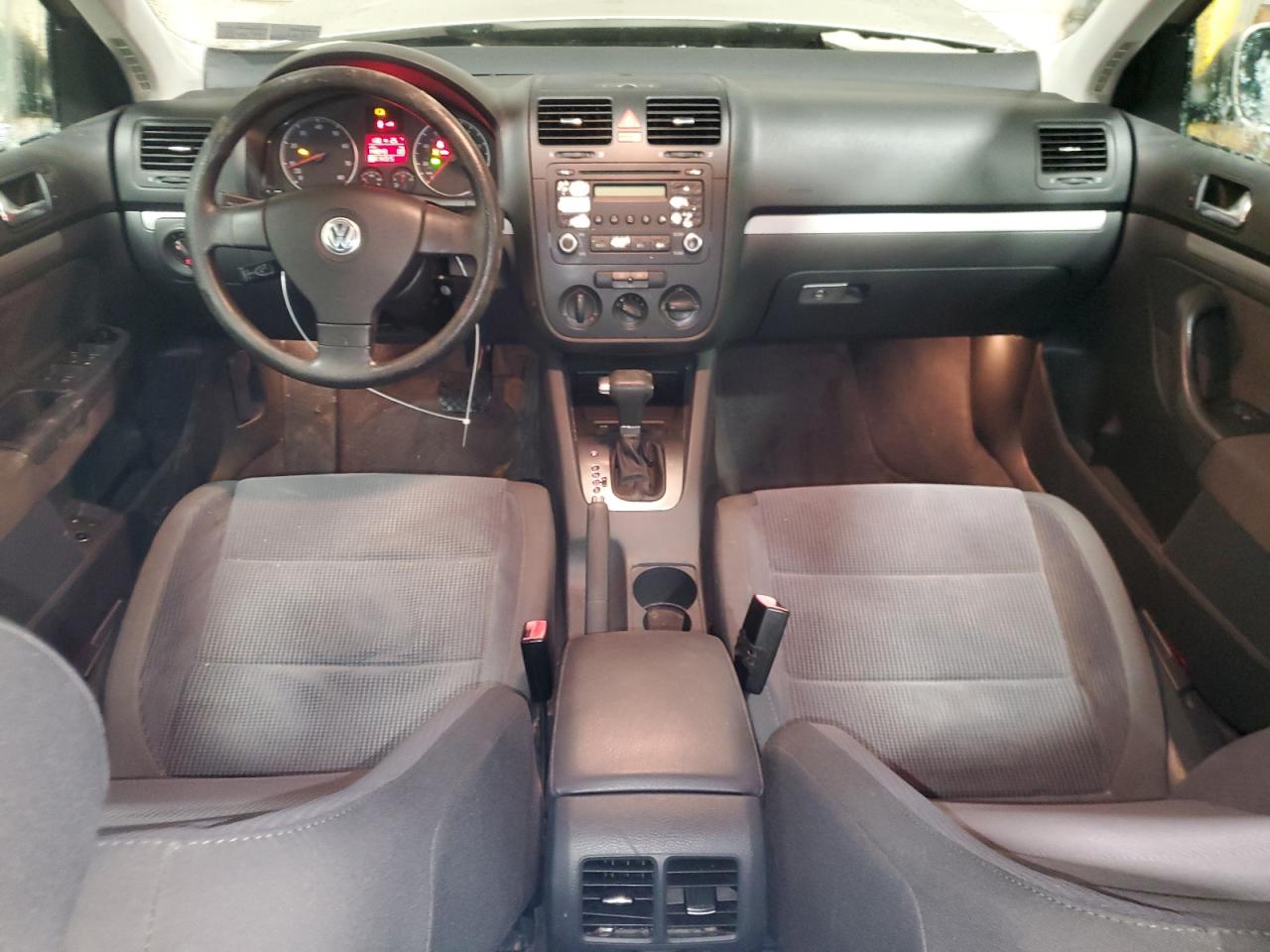 2006 Volkswagen Jetta - Image 8