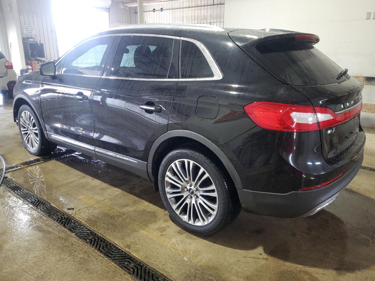 2016 Lincoln MKX - Image 2
