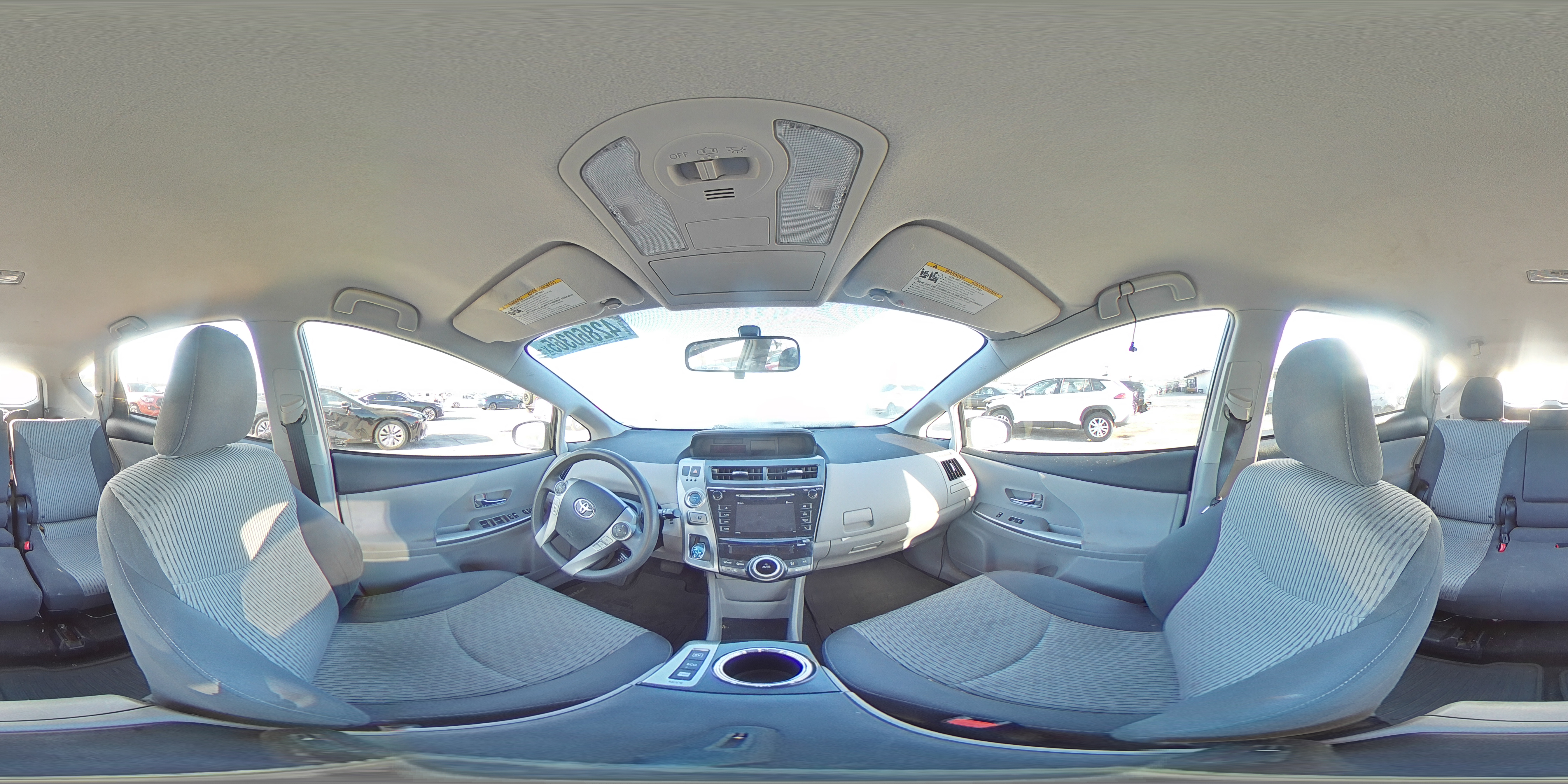 2017 Toyota Prius - Image 14
