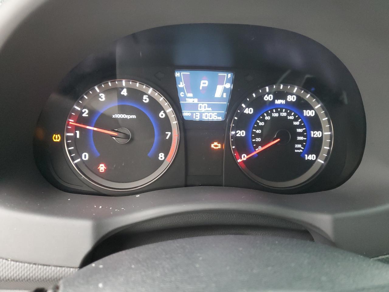 2014 Hyundai Accent - Image 9