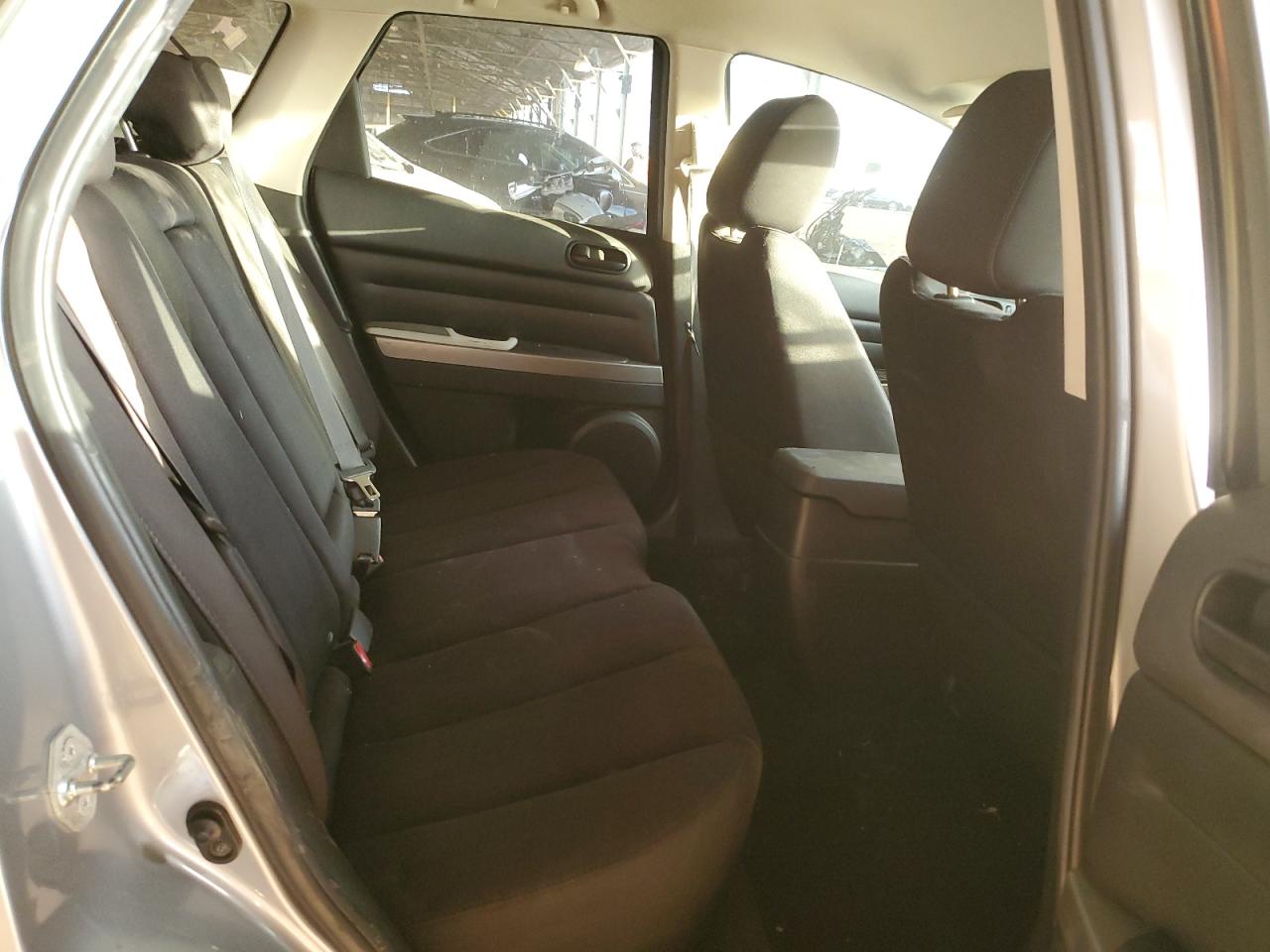2010 Mazda CX-7 - Image 11