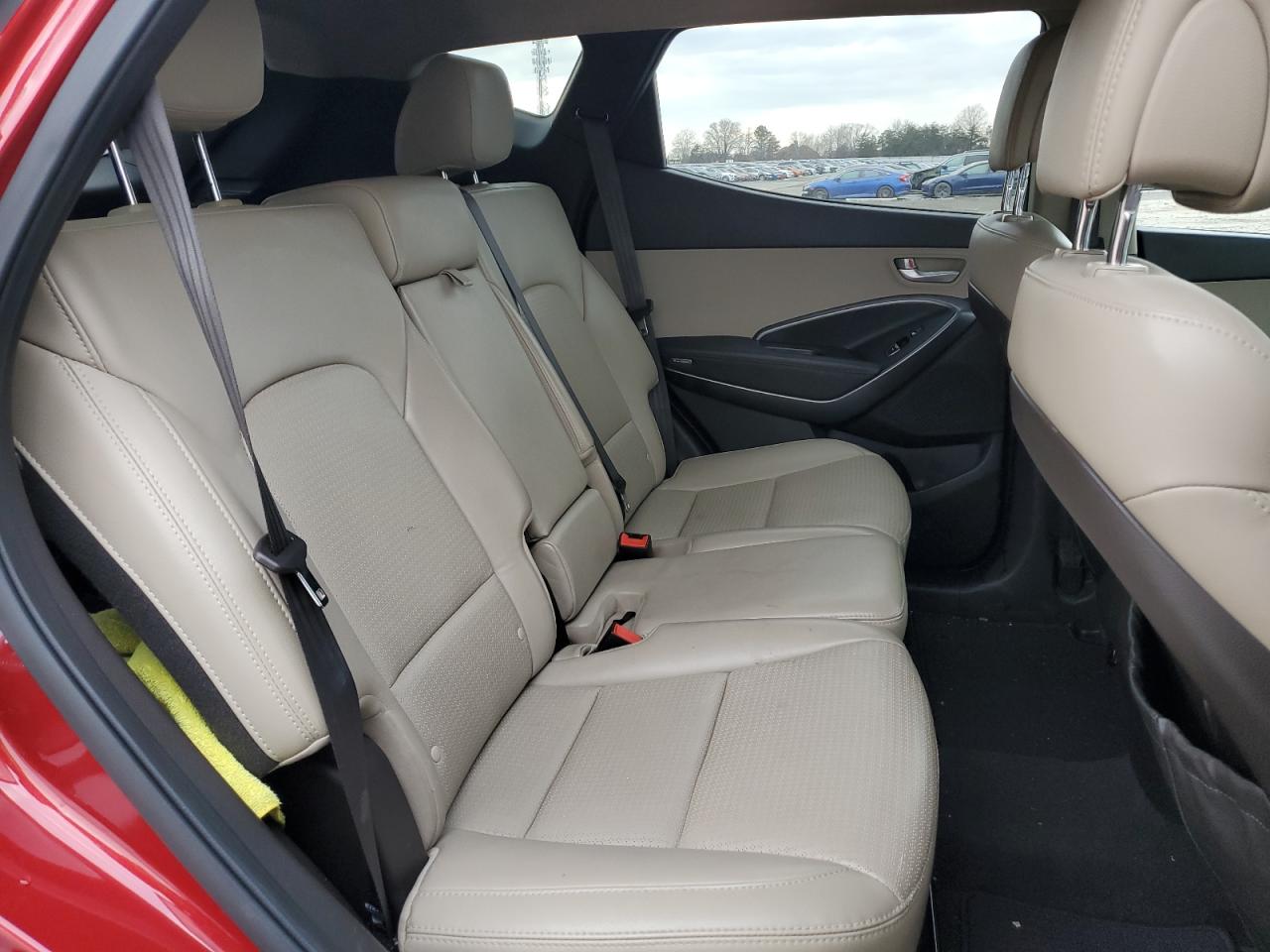 2013 Hyundai Santa Fe - Image 10