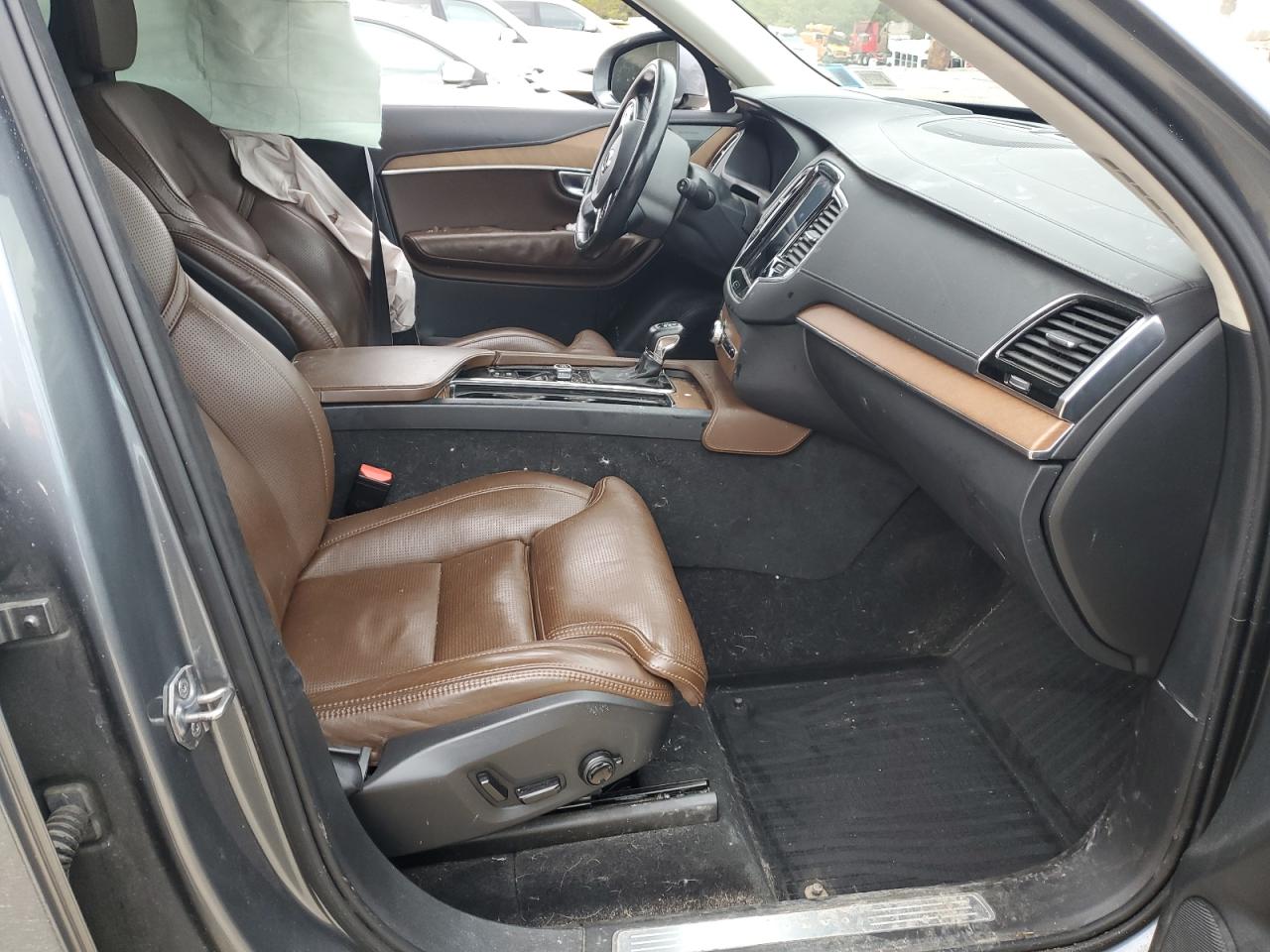 2019 Volvo XC90 - Image 7
