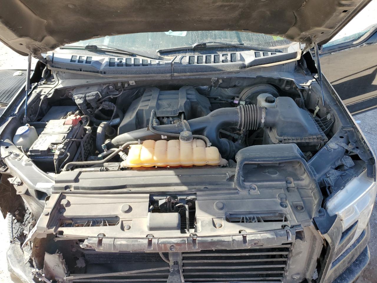 2017 Ford F-150 - Image 13
