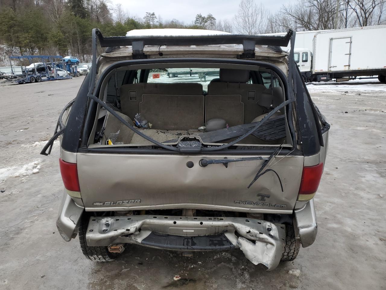 2002 Chevrolet Blazer - Image 11