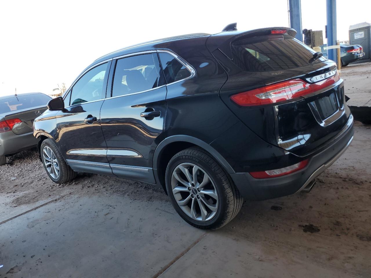 2017 Lincoln MKC - Image 2