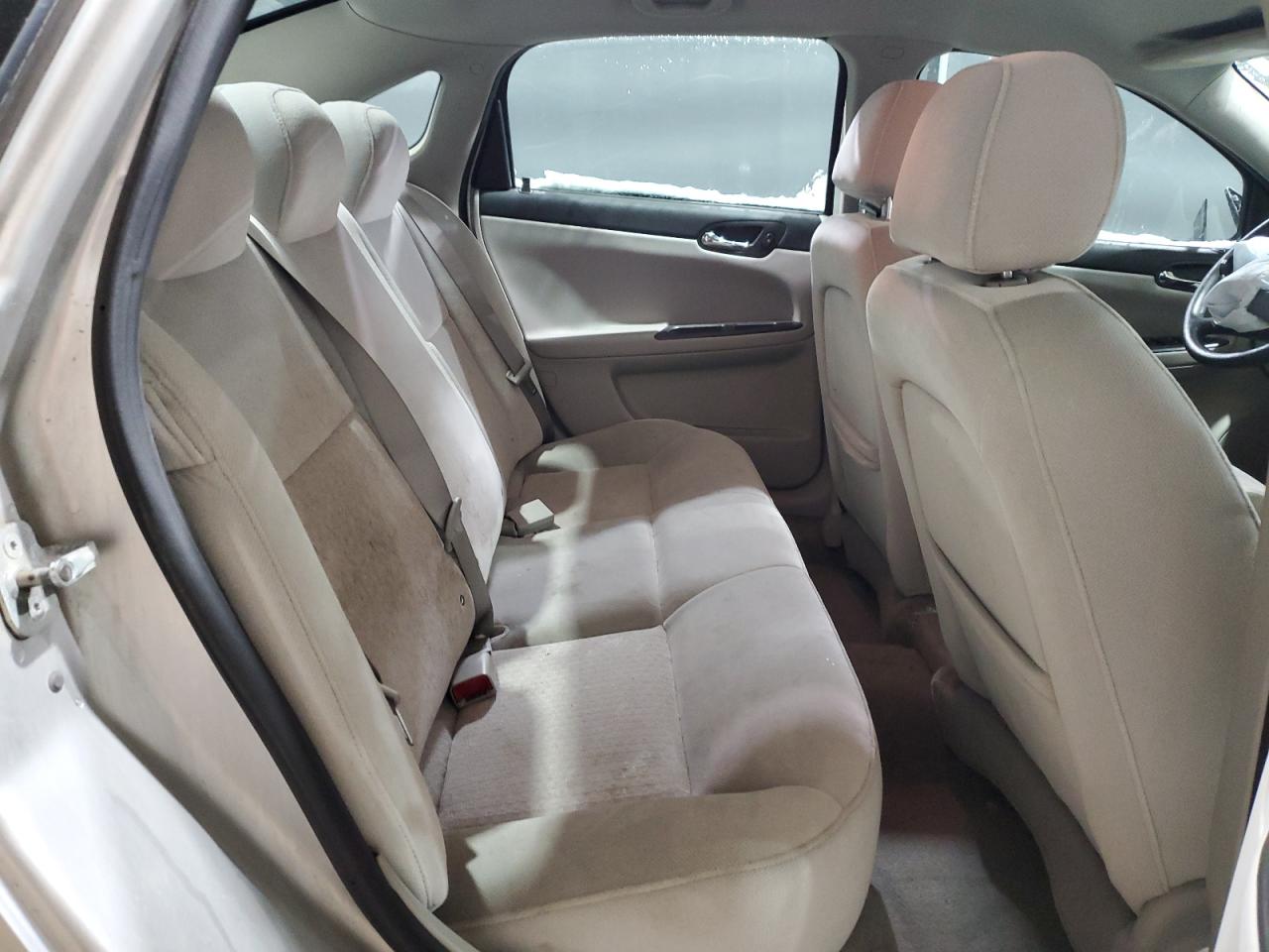 2006 Chevrolet Impala - Image 11