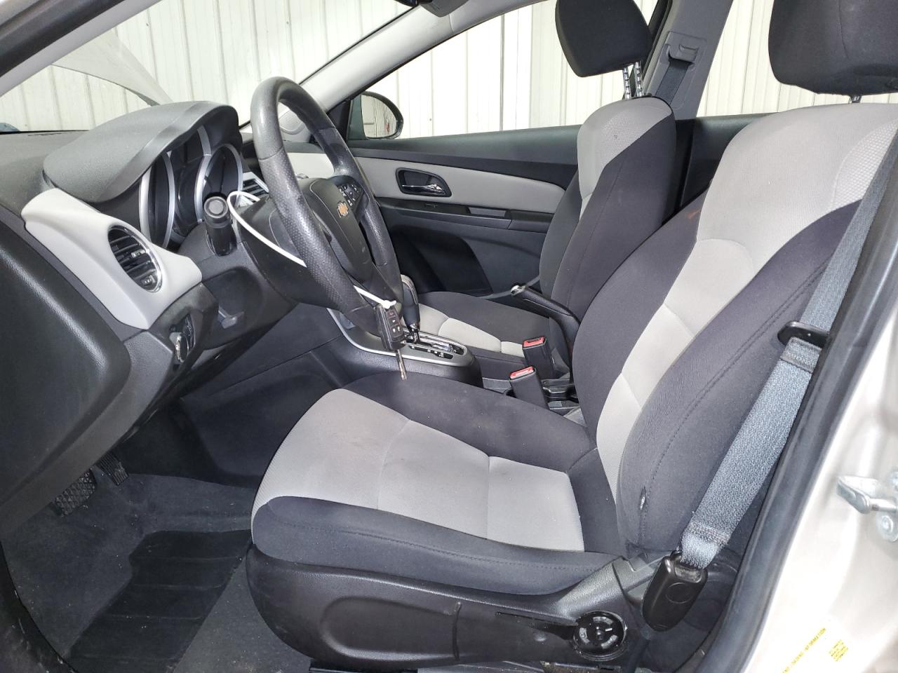 2013 Chevrolet Cruze - Image 7