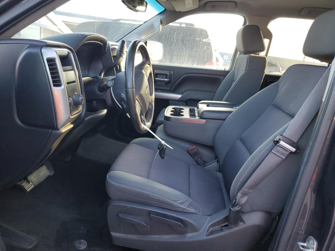 2016 Chevrolet Silverado - Image 7