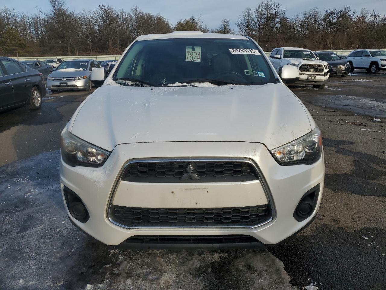 2014 Mitsubishi Outlander - Image 5
