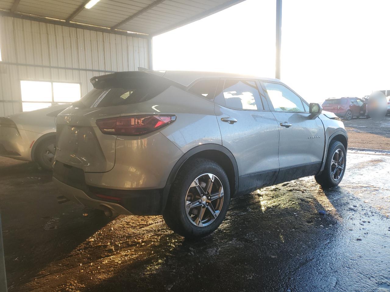 2023 Chevrolet Blazer - Image 3