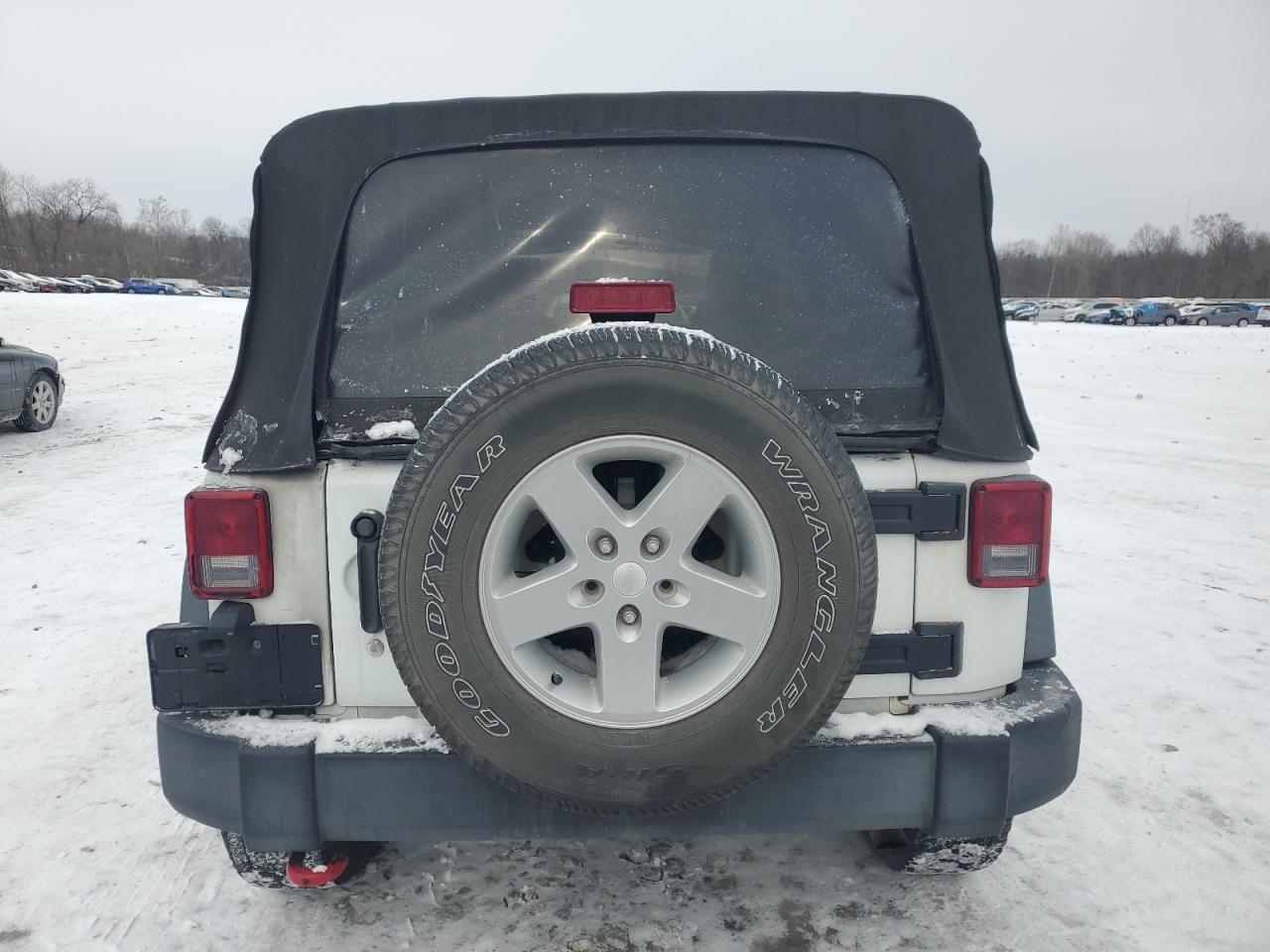 2015 Jeep Wrangler - Image 6