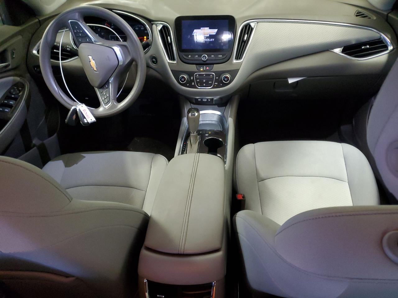 2020 Chevrolet Malibu - Image 8