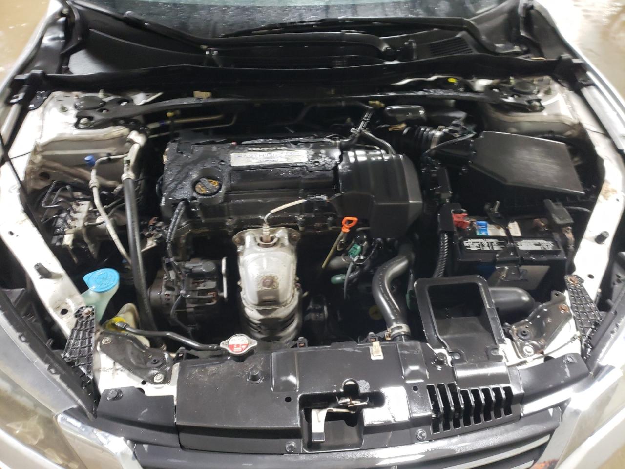 2013 Honda Accord - Image 11