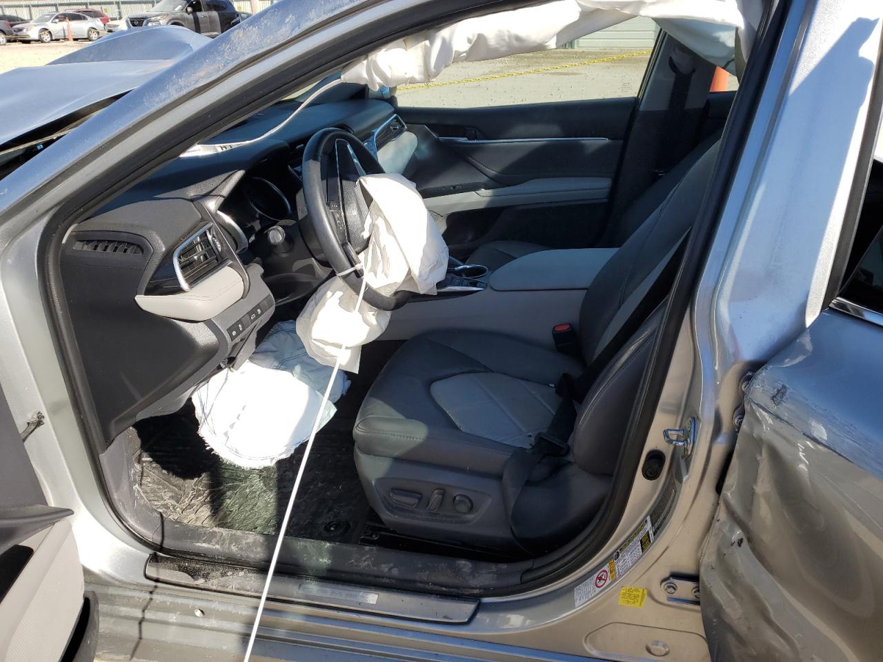 2018 Toyota Camry - Image 7
