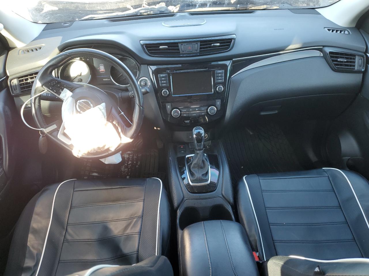 2019 Nissan Rogue - Image 8