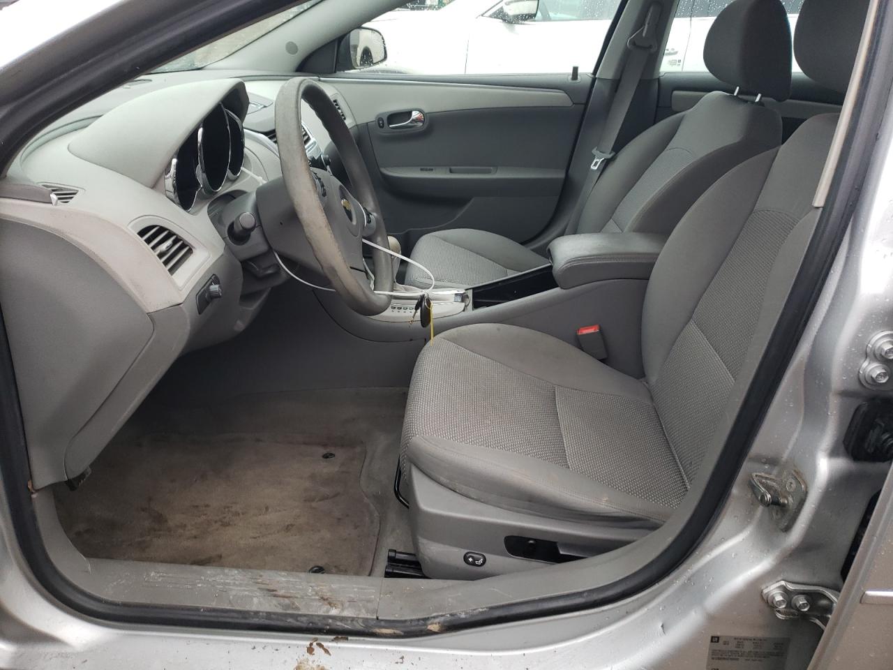 2010 Chevrolet Malibu - Image 7