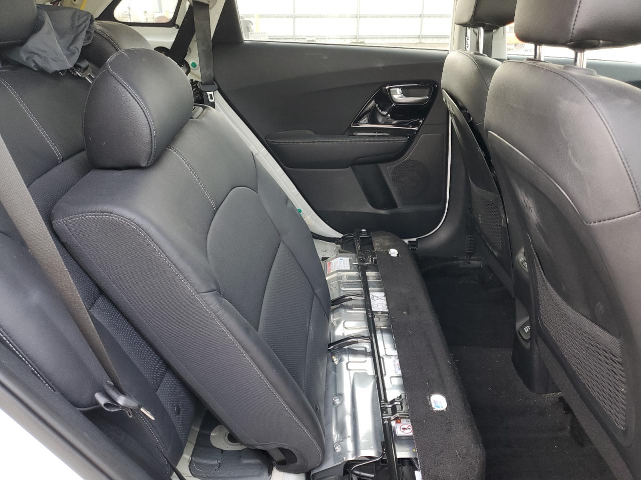 2018 Kia Niro - Image 11