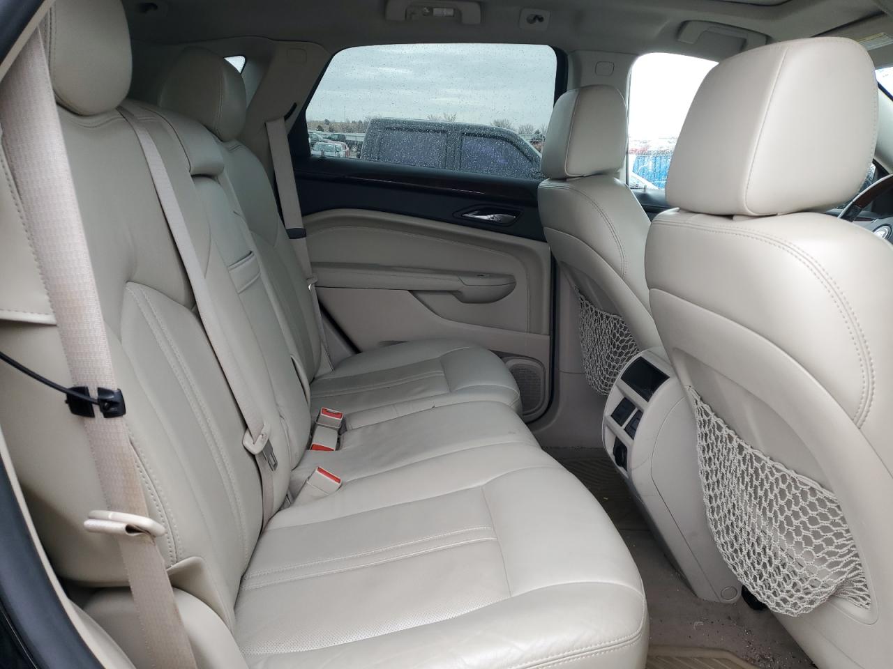 2010 Cadillac SRX - Image 11