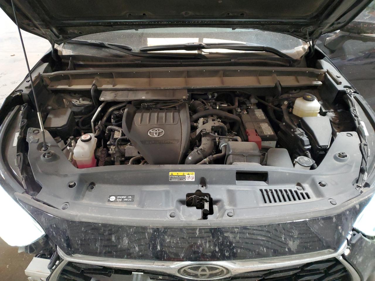 2024 Toyota Highlander - Image 12