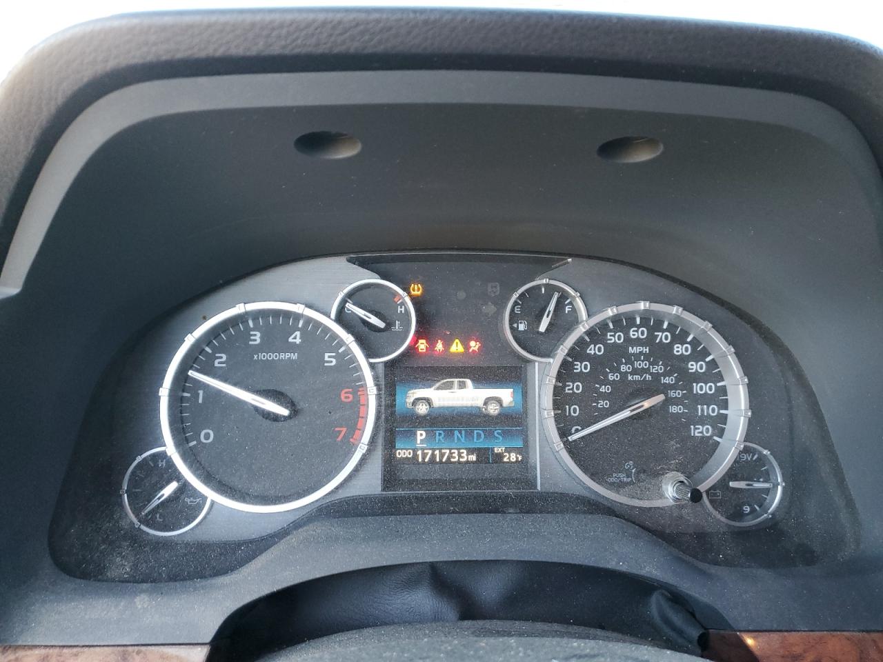 2016 Toyota Tundra - Image 9