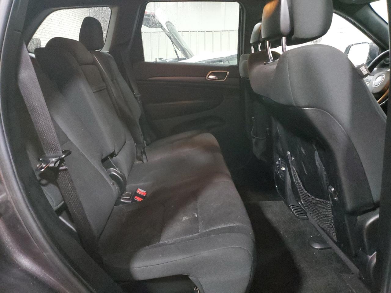 2015 Jeep Grand Cherokee - Image 11