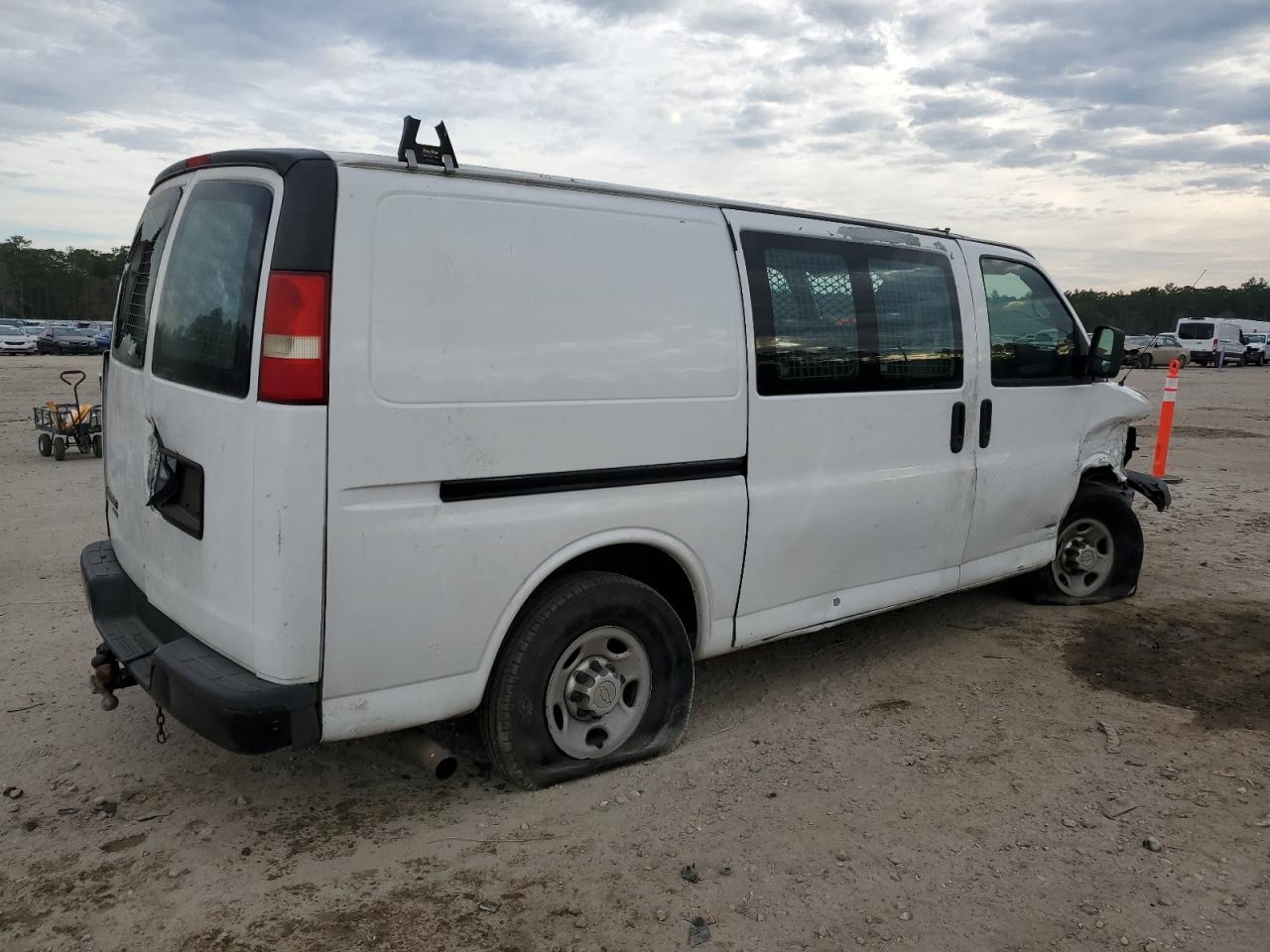 2012 Chevrolet Express - Image 3