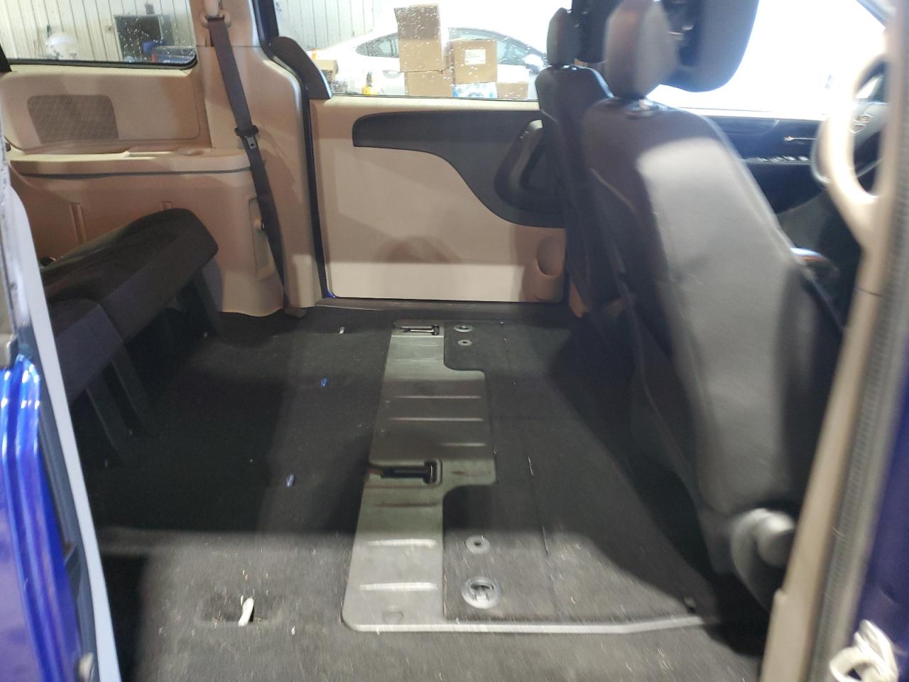 2019 Dodge Caravan - Image 11