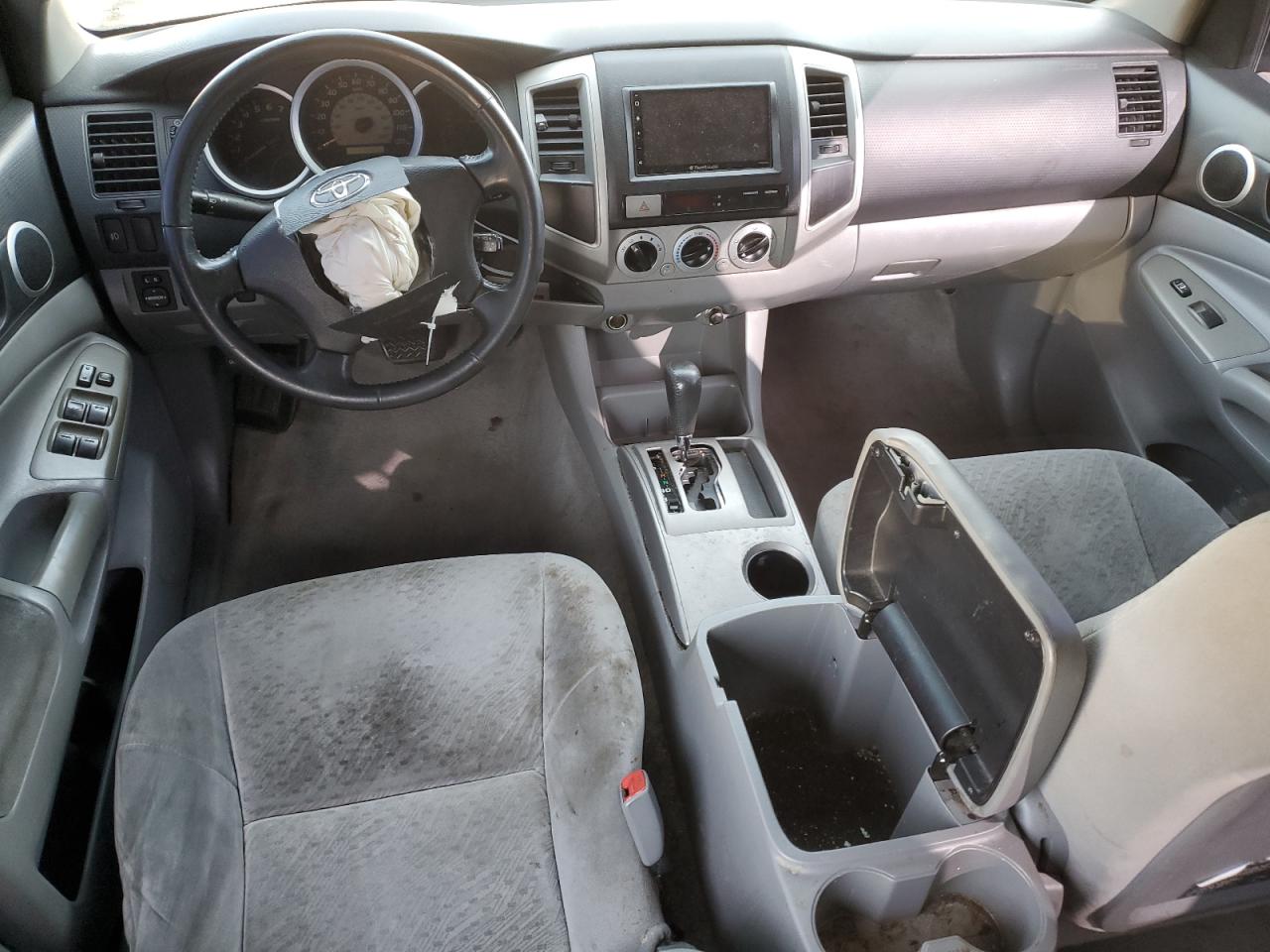 2007 Toyota Tacoma - Image 8