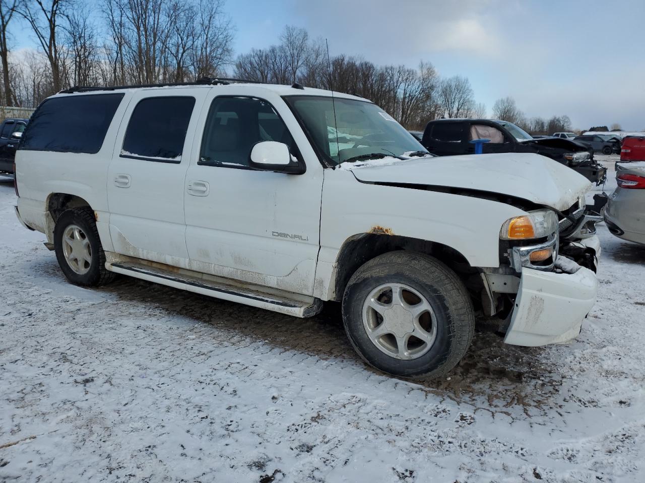 2005 GMC Yukon - Image 4