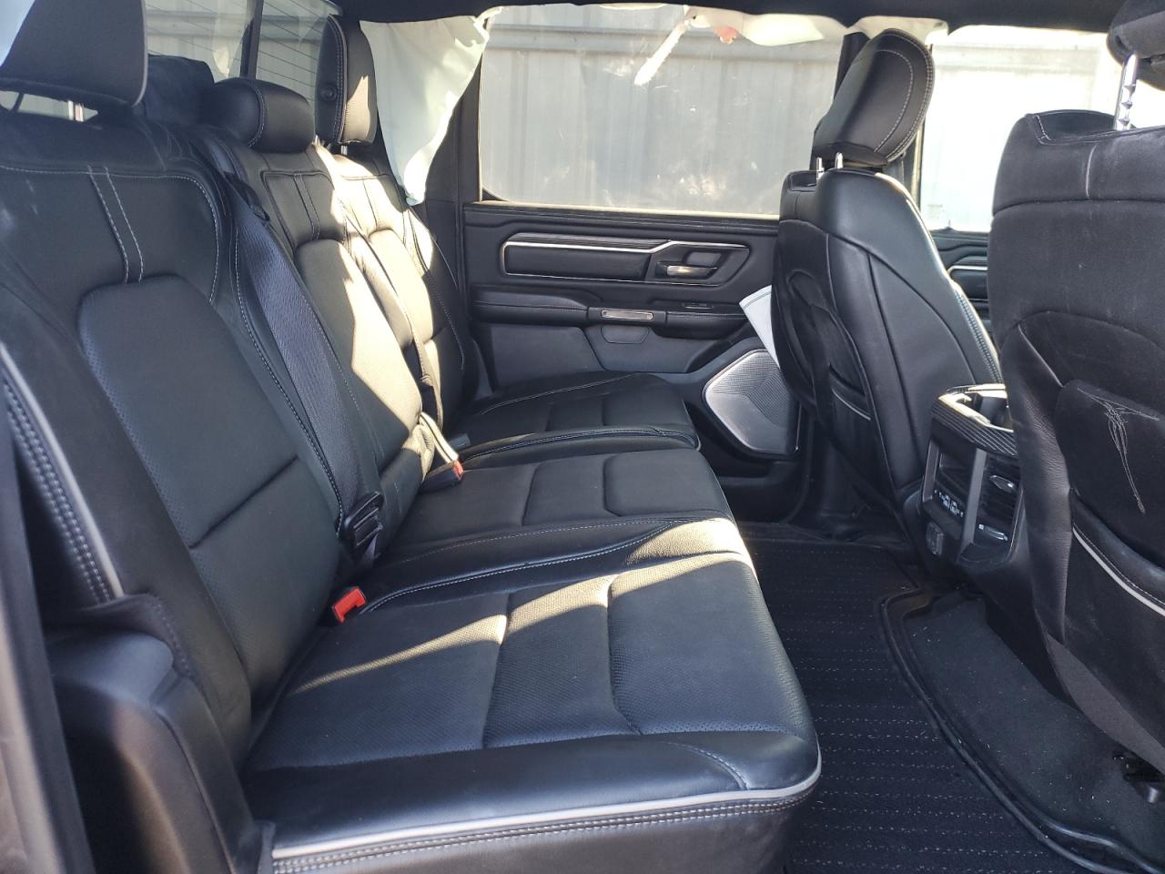 2021 RAM 1500 - Image 10