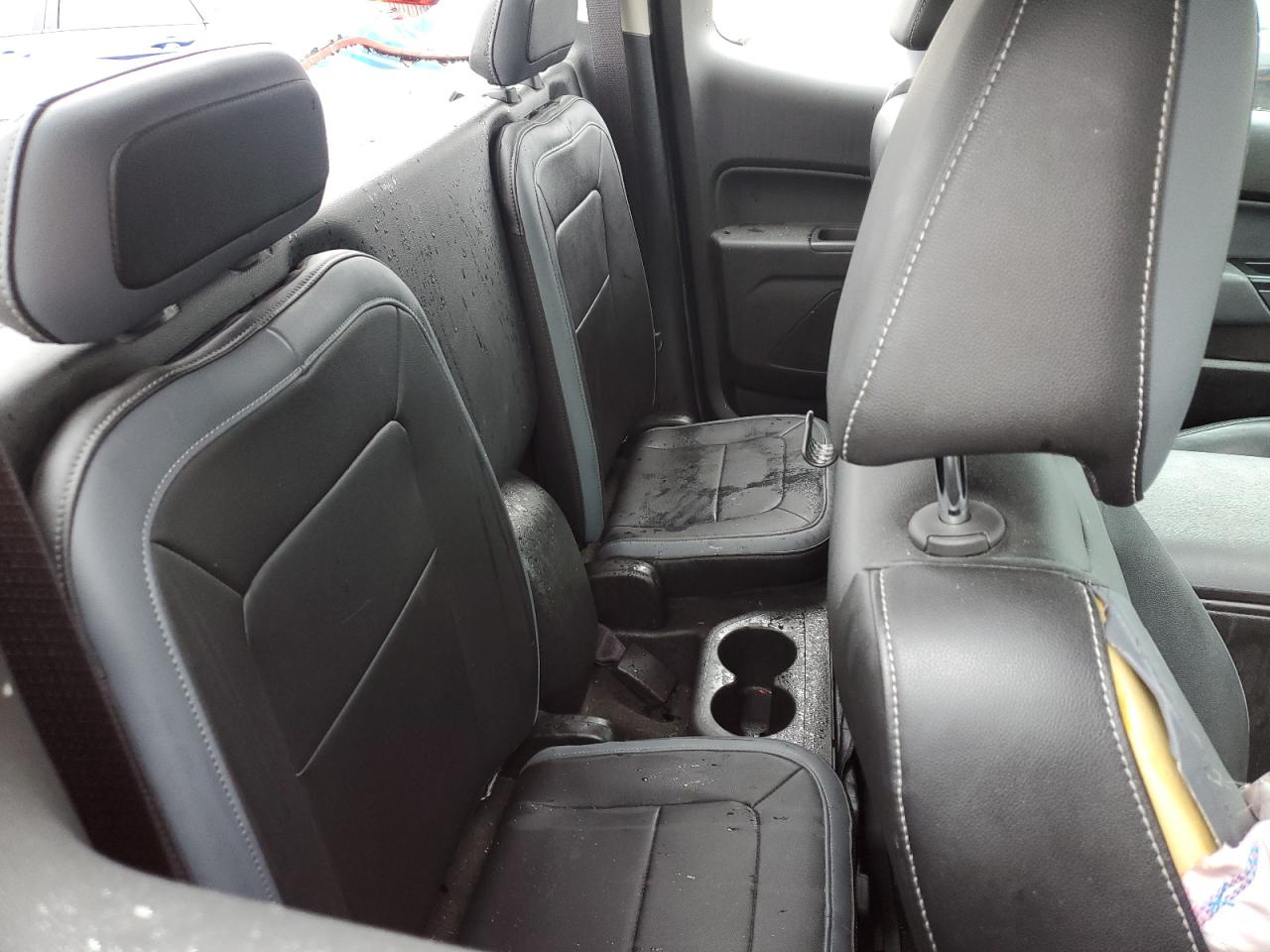 2015 Chevrolet Colorado - Image 10