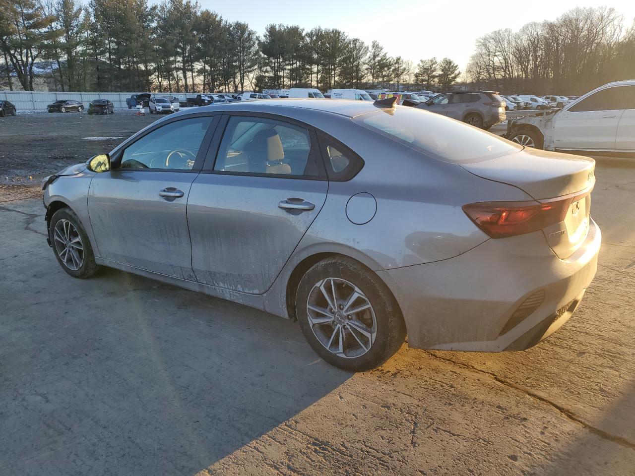 2023 Kia Forte - Image 2