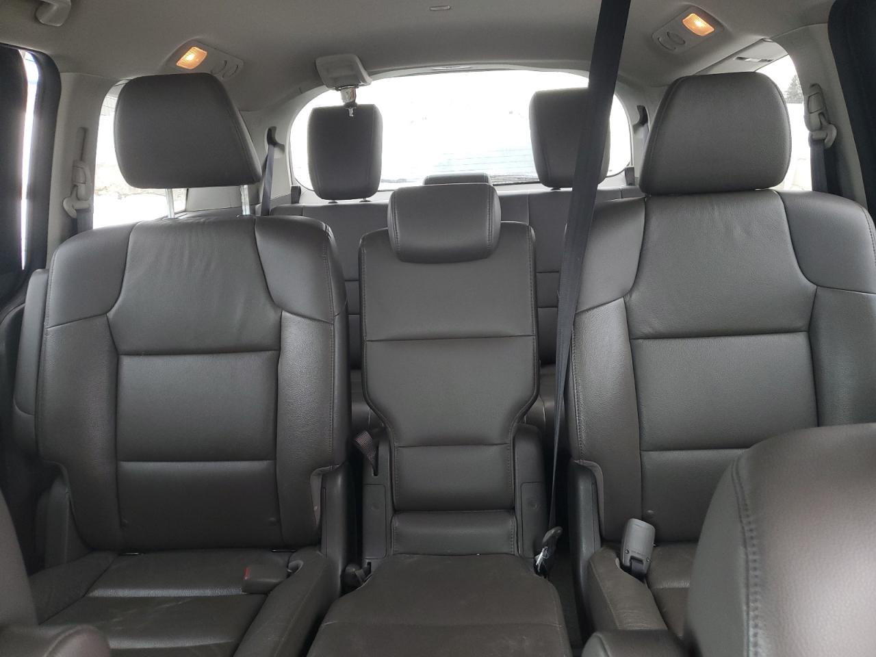 2016 Honda Odyssey - Image 10