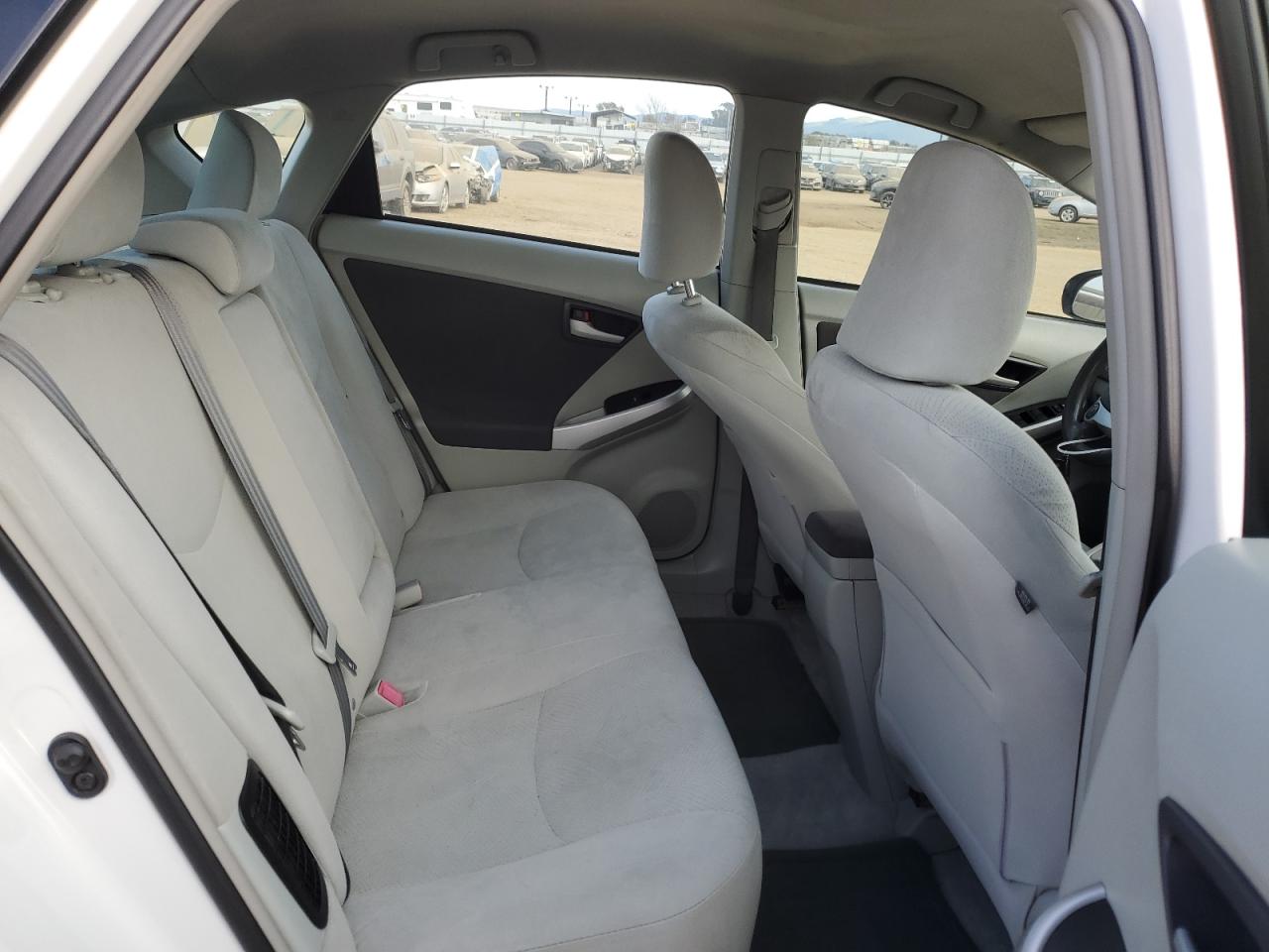 2010 Toyota Prius - Image 10