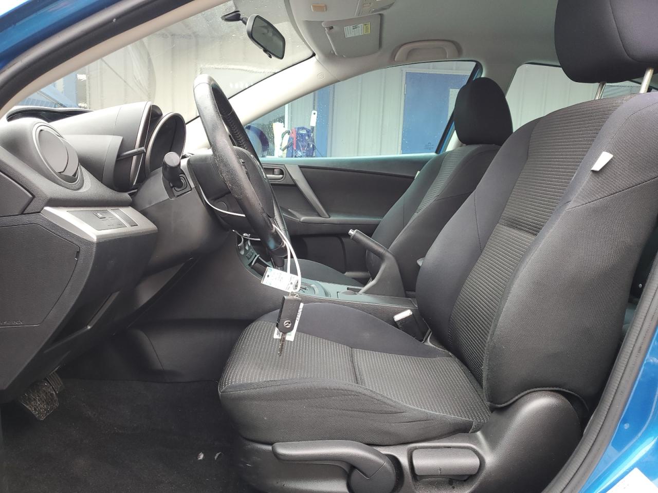 2012 Mazda 3 - Image 7