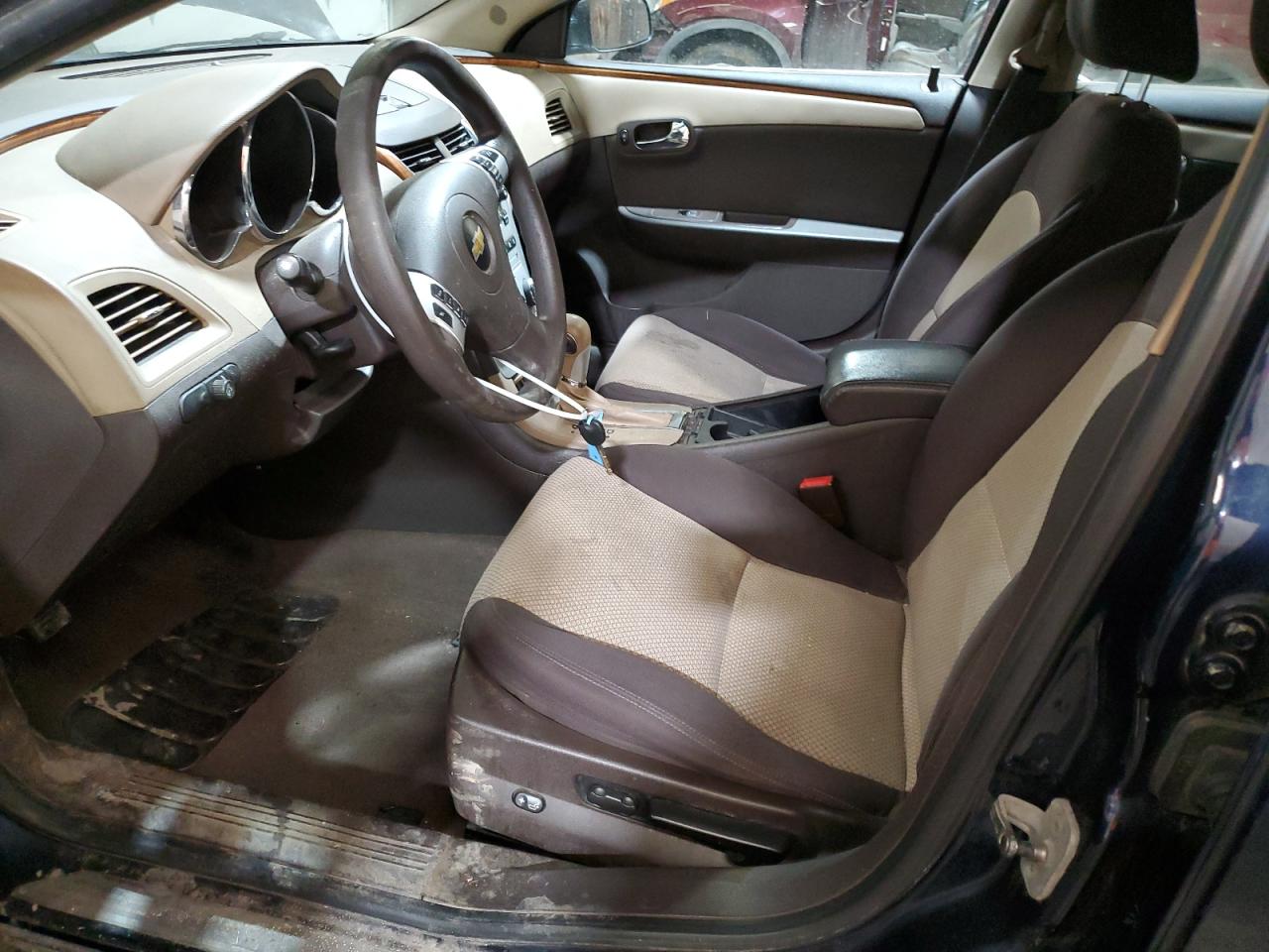 2011 Chevrolet Malibu - Image 7