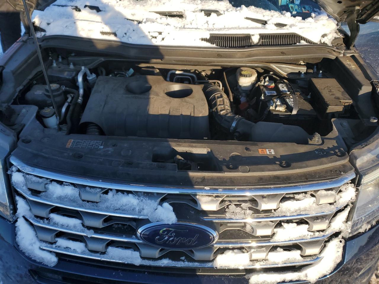 2016 Ford Explorer - Image 12