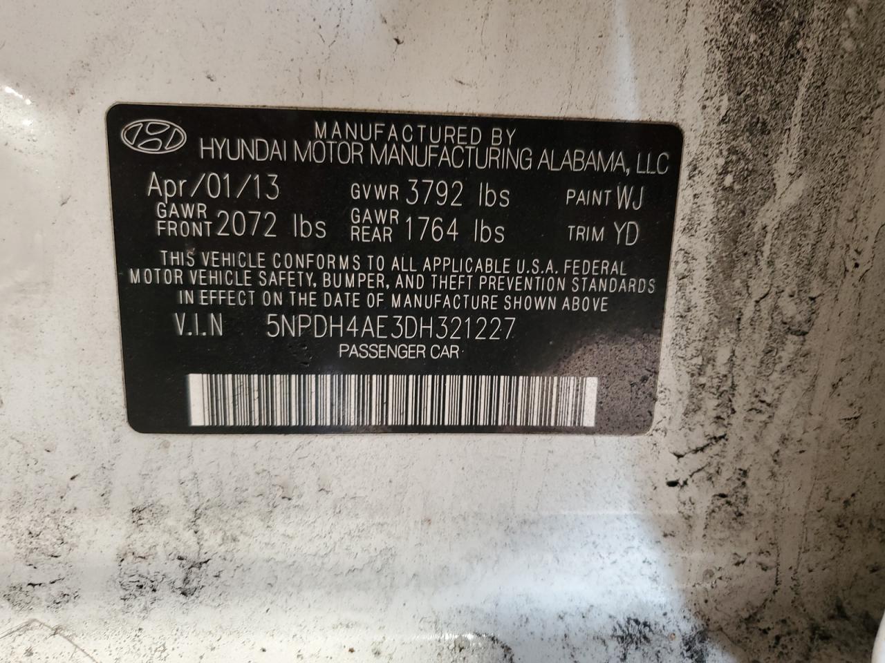 2013 Hyundai Elantra - Image 14