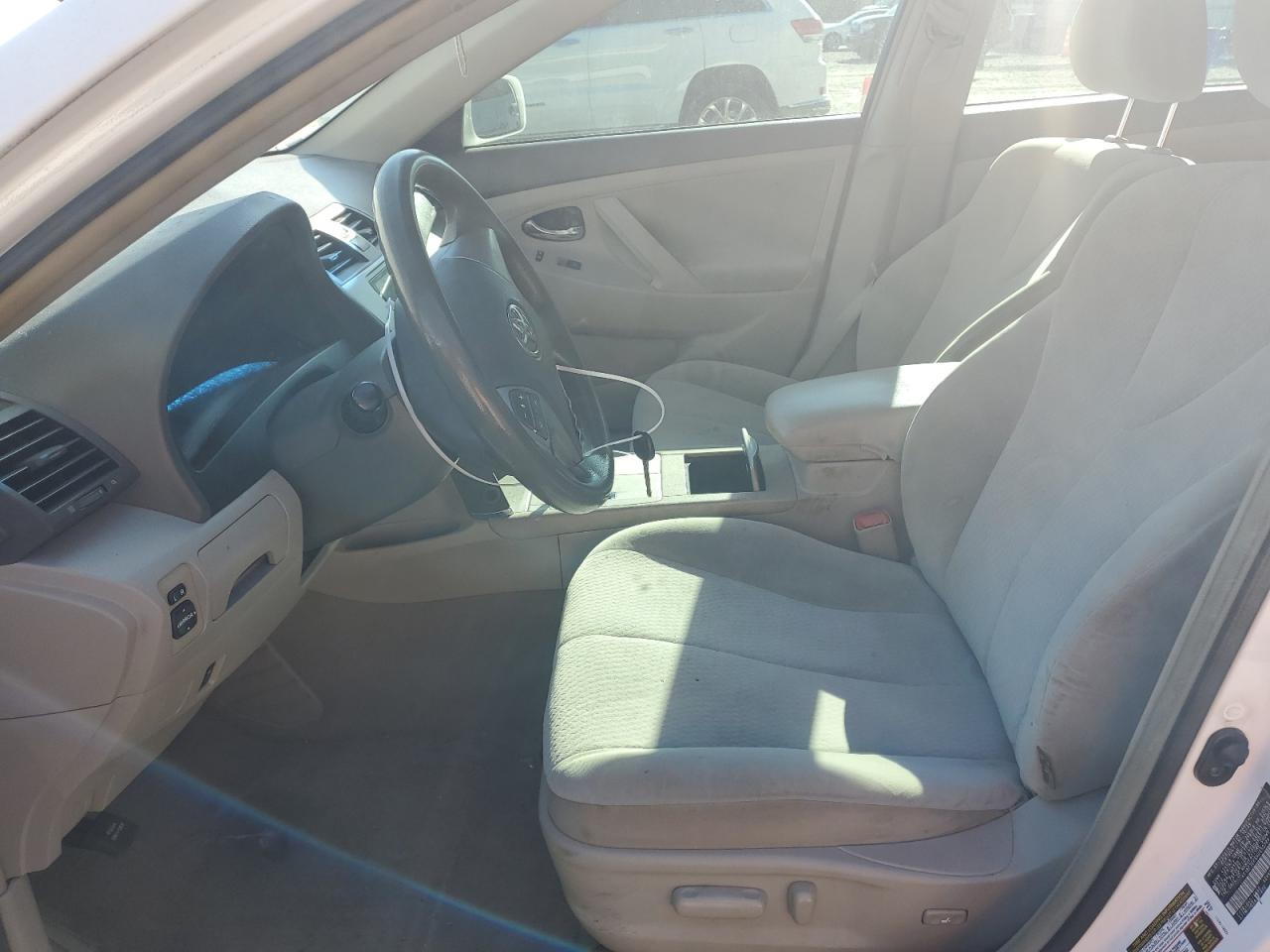 2010 Toyota Camry - Image 7