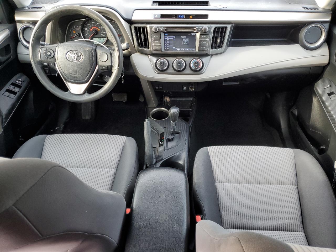 2015 Toyota RAV 4 - Image 8