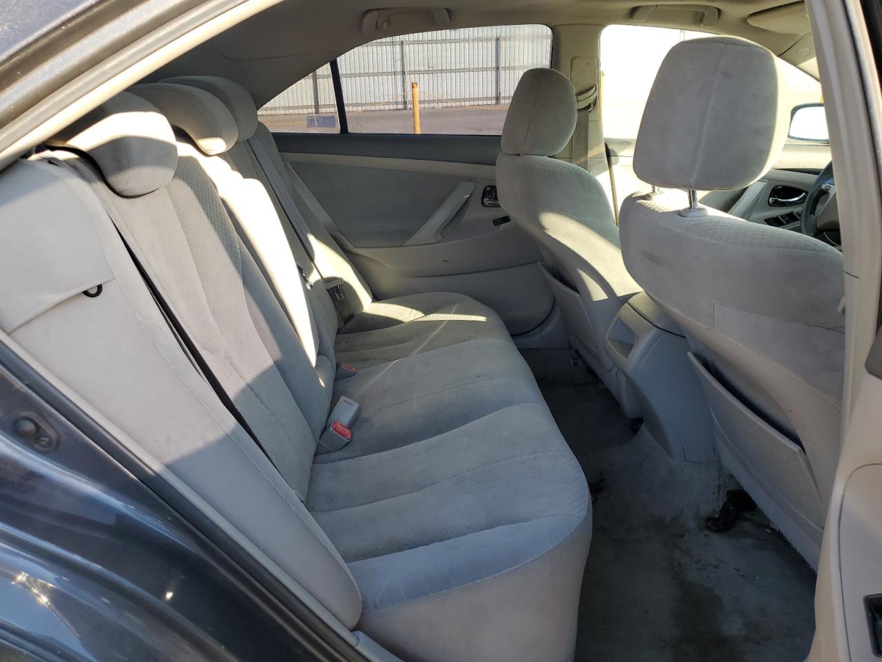 2009 Toyota Camry - Image 10
