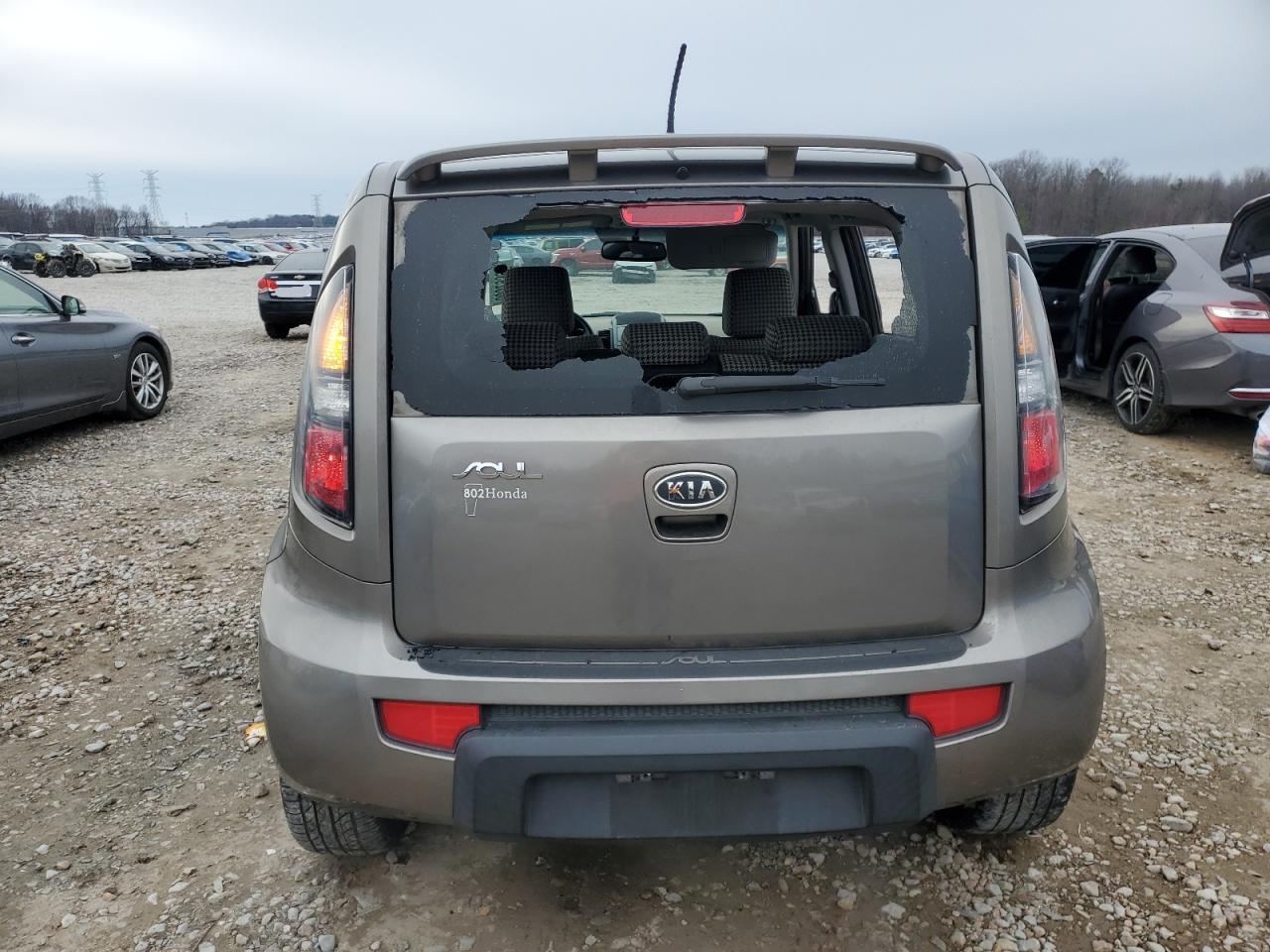 2010 Kia Soul + VIN: KNDJT2A27A7176799 Lot: 88029395