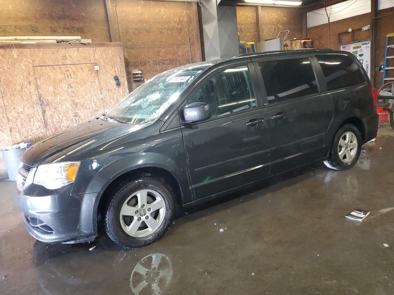 2012 Dodge Caravan - Image 1