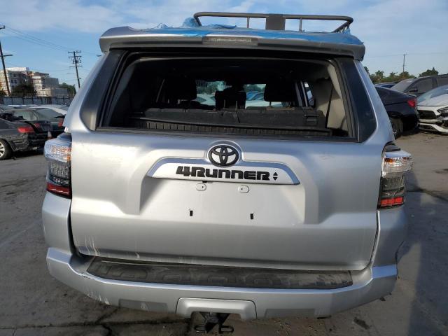  TOYOTA 4RUNNER SE 2023 Srebrny