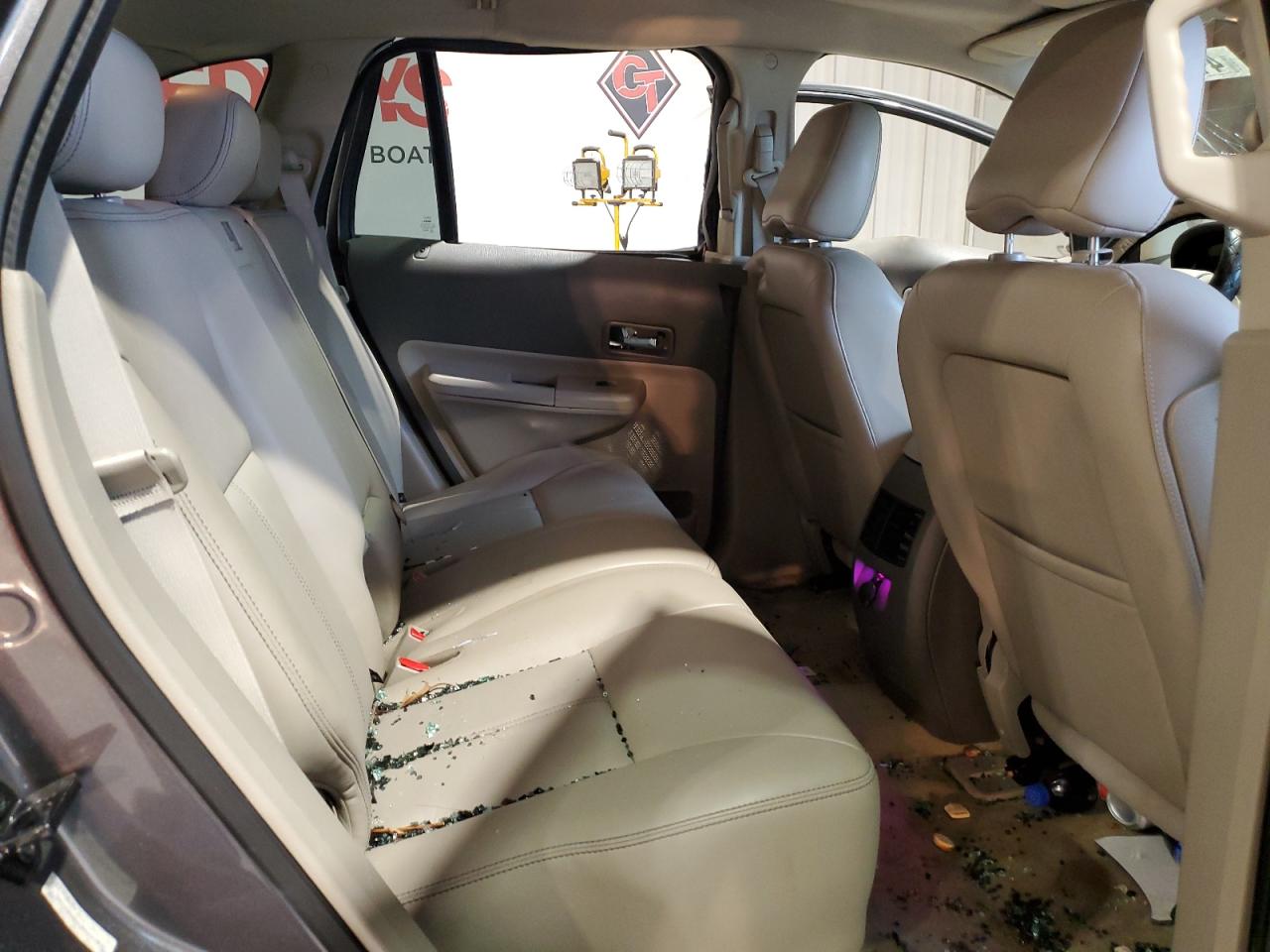 2010 Ford Edge - Image 11