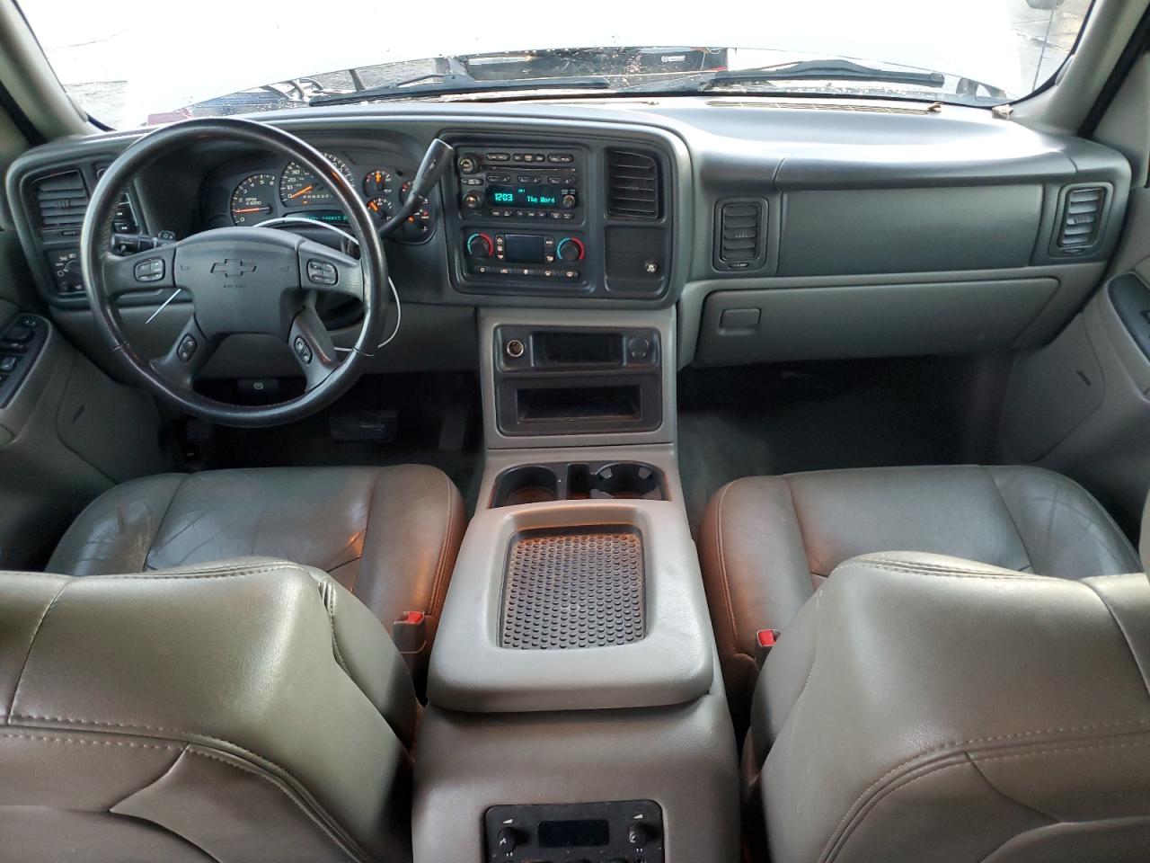 2006 Chevrolet Tahoe - Image 8