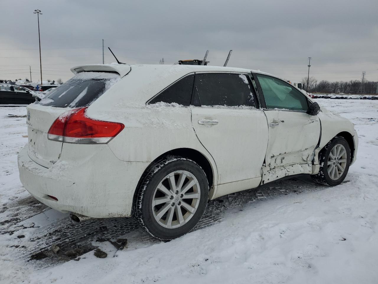 2011 Toyota Venza - Image 3